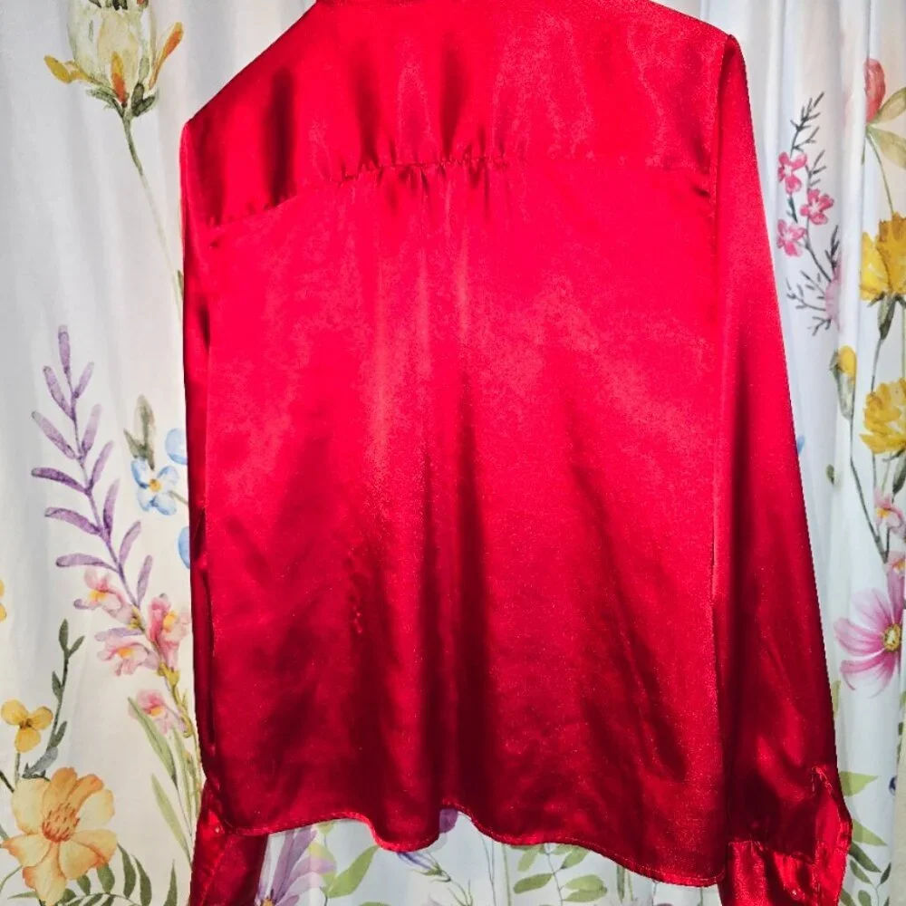 APOSTROPHE Red Satin Women's Blouse Size - XL Valentine's Day Top - Picture 2 of 9